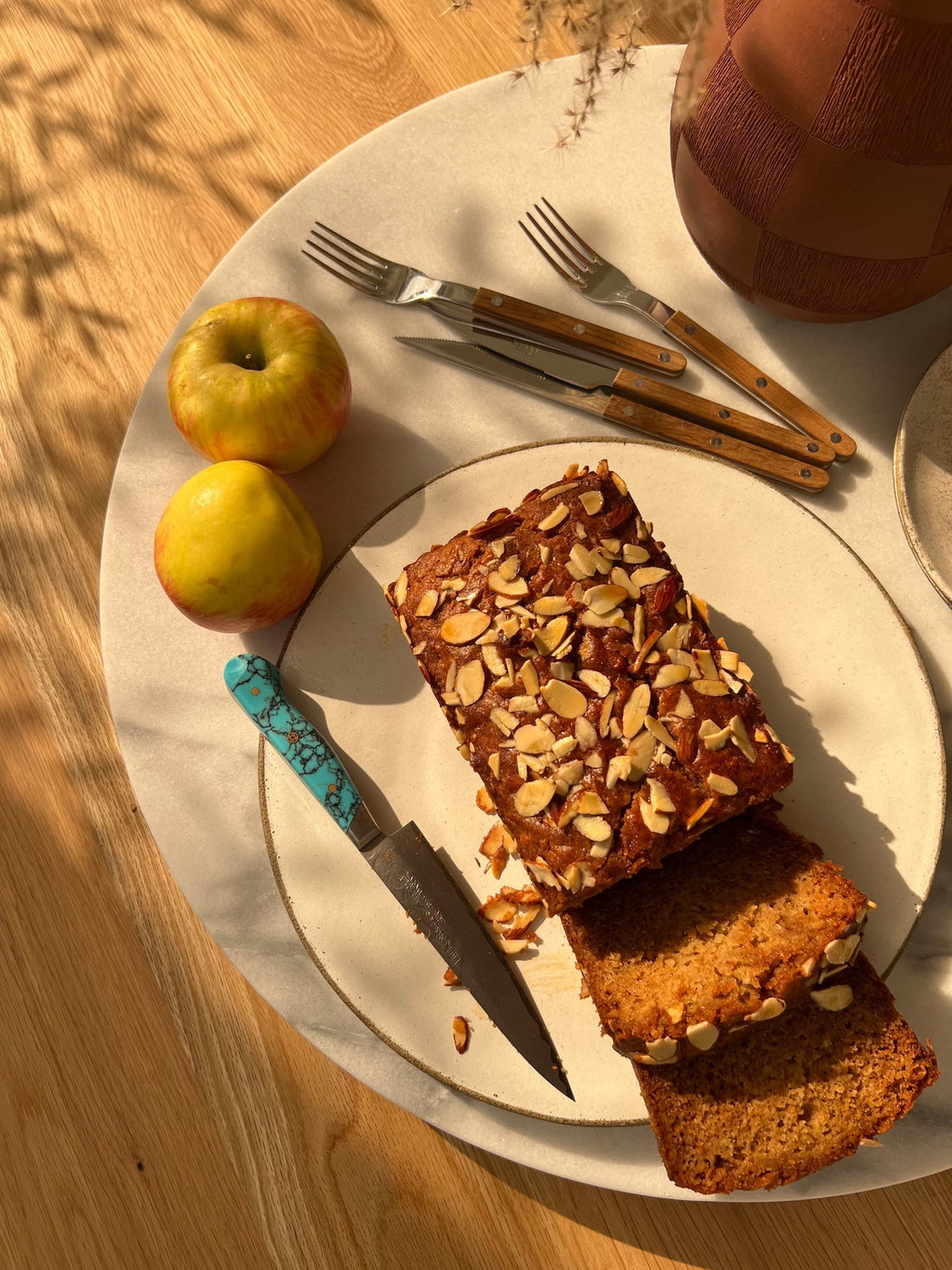 Honey Almond Apple Cake