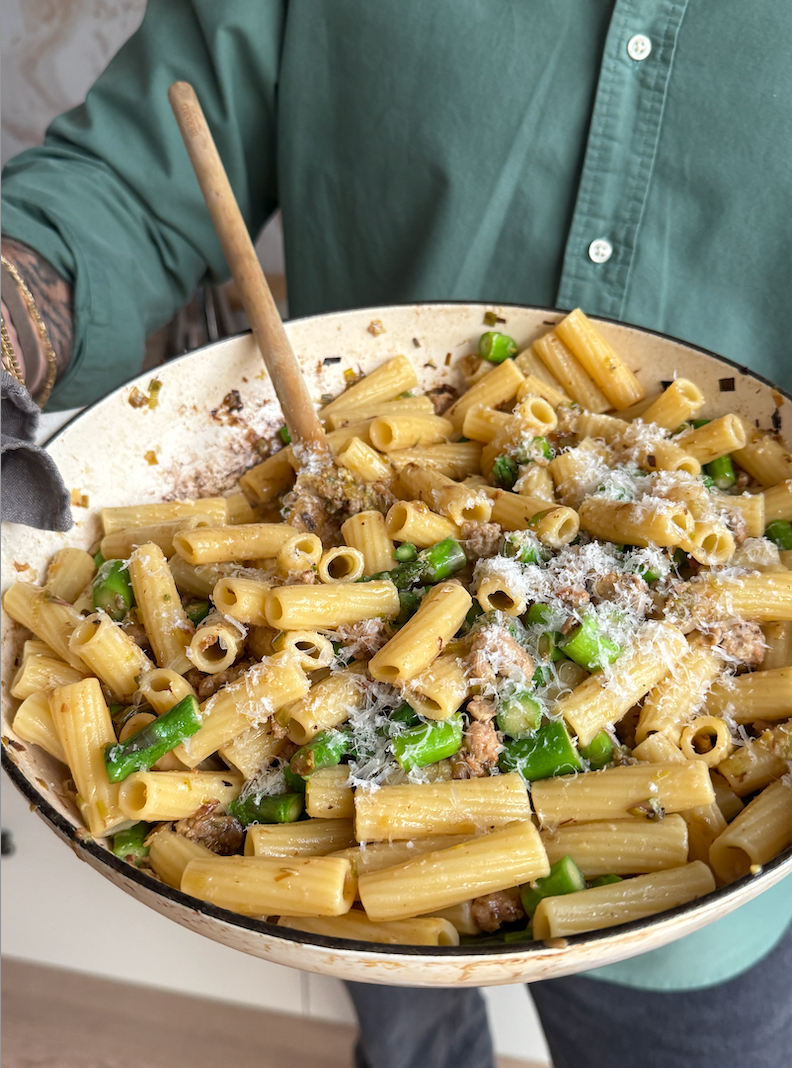 Spring Rigatoni with Asparagus and Leeks – Eden Eats